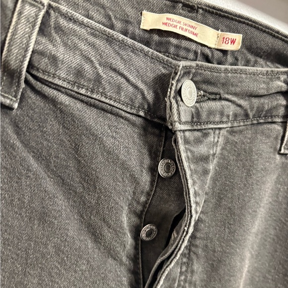 Levi's Wedgie Skinny Jeans - Picture 4 of 7